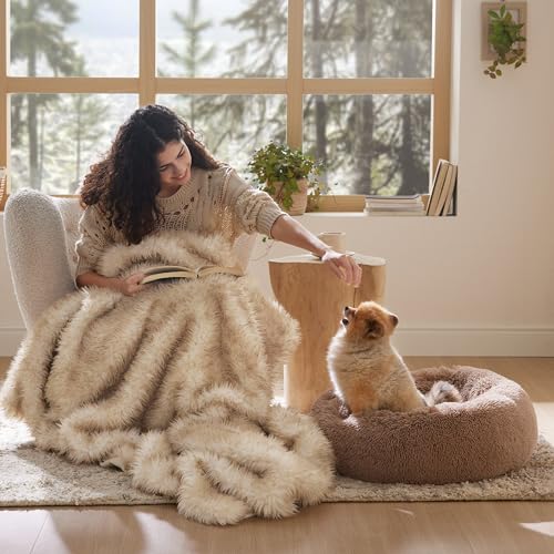 Bedsure Calming Dog Bed for Small Dogs - Donut Washable Small Pet Bed, 23 inches Anti-Slip Round Fluffy Plush Faux Fur Large Cat Bed, Fits up to 25 lbs Pets, Camel