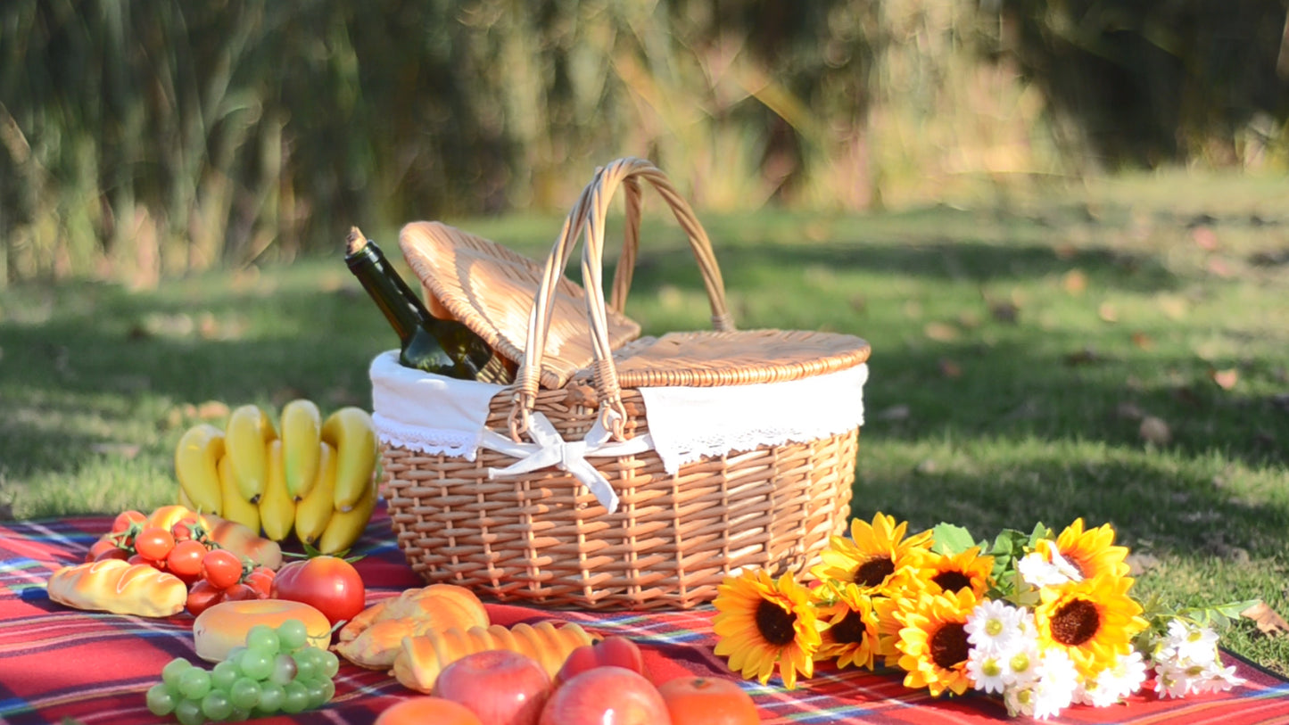 Wicker Picnic Basket with Lid and Handle Sturdy Woven Body with Washable Lining for Easter,Mother's Day,Outdoor Camping